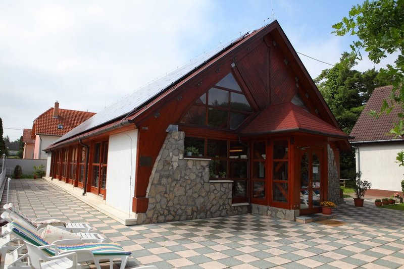 Agnes Hotel