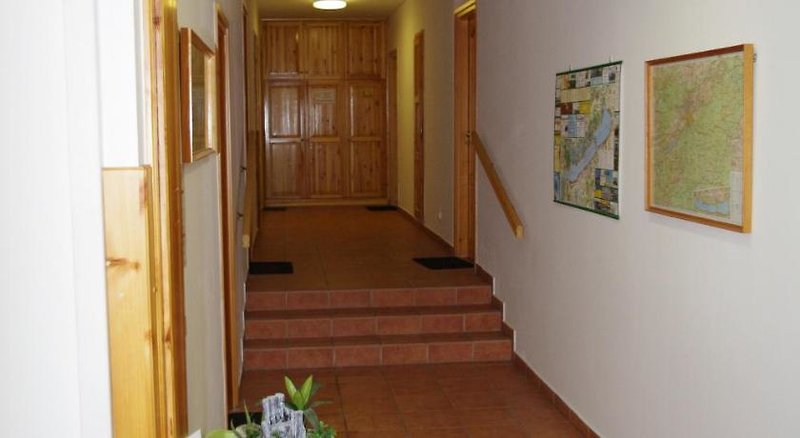 Agnes Hotel