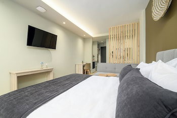 Nicolas Grand Suites