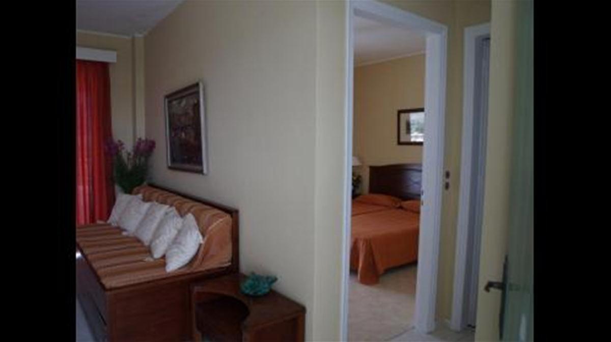Nicolas Grand Suites