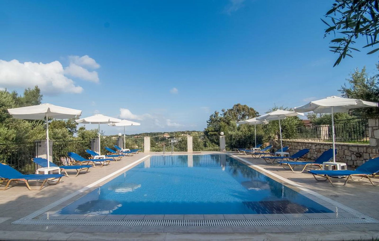 Hotel Aeolos Villas