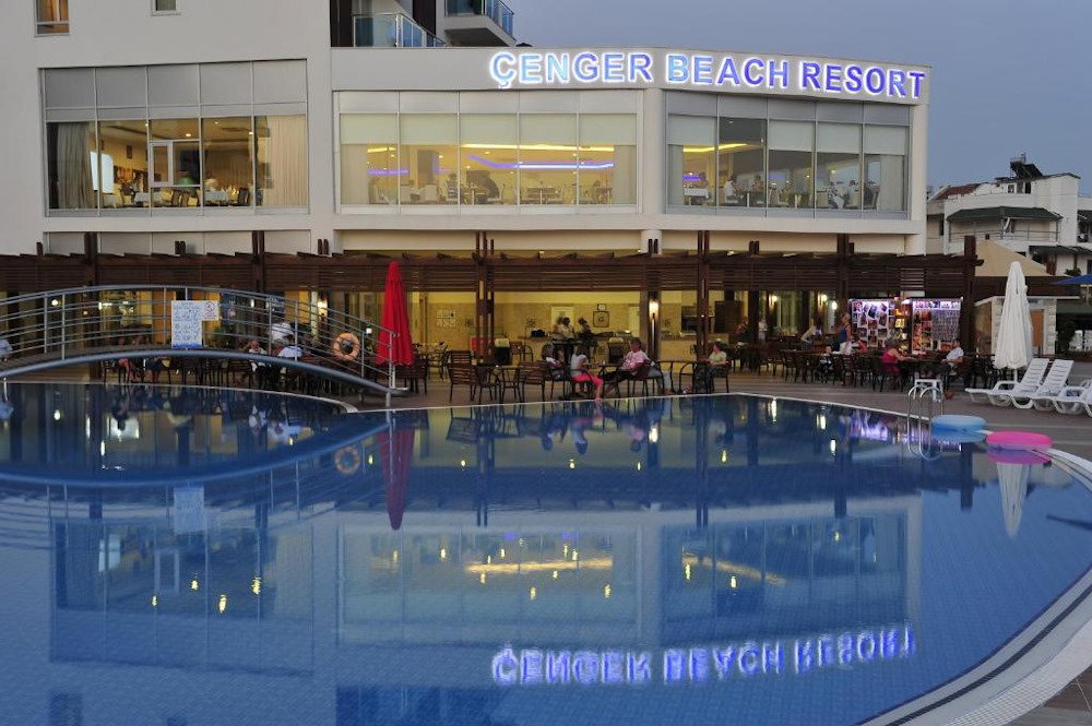 dal travel Cenger Beach Resort