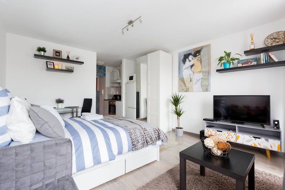 Cozy Budapest Apartment Escape