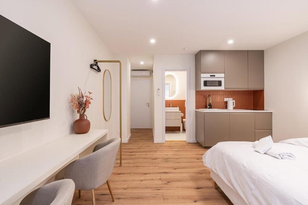Asbóth Boutique Suites By Bqa