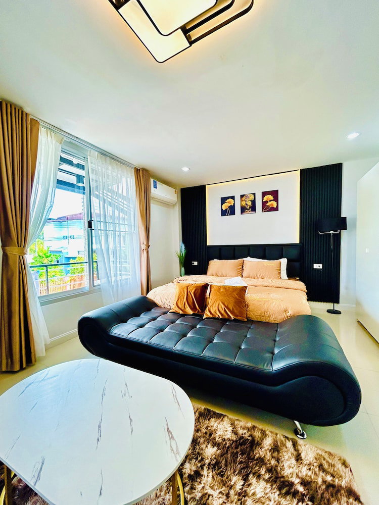 Phuket Private Pool Villa By Psr