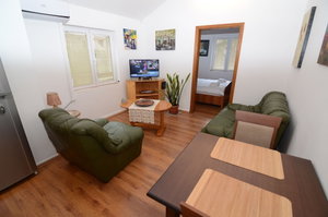 Hotel Maritimo Apartments cazare Kotor