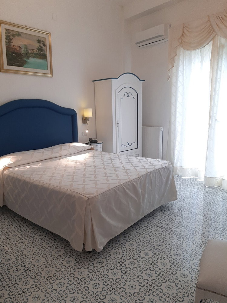 Hotel La Perla