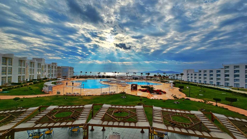 Hotel Amarina Star Resort & Aqua Park Ssh