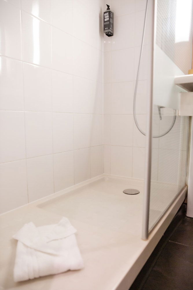 Hotel Ibis Paris Porte D'Orleans