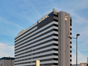 Hotel Novotel Valencia Lavant cazare Valencia