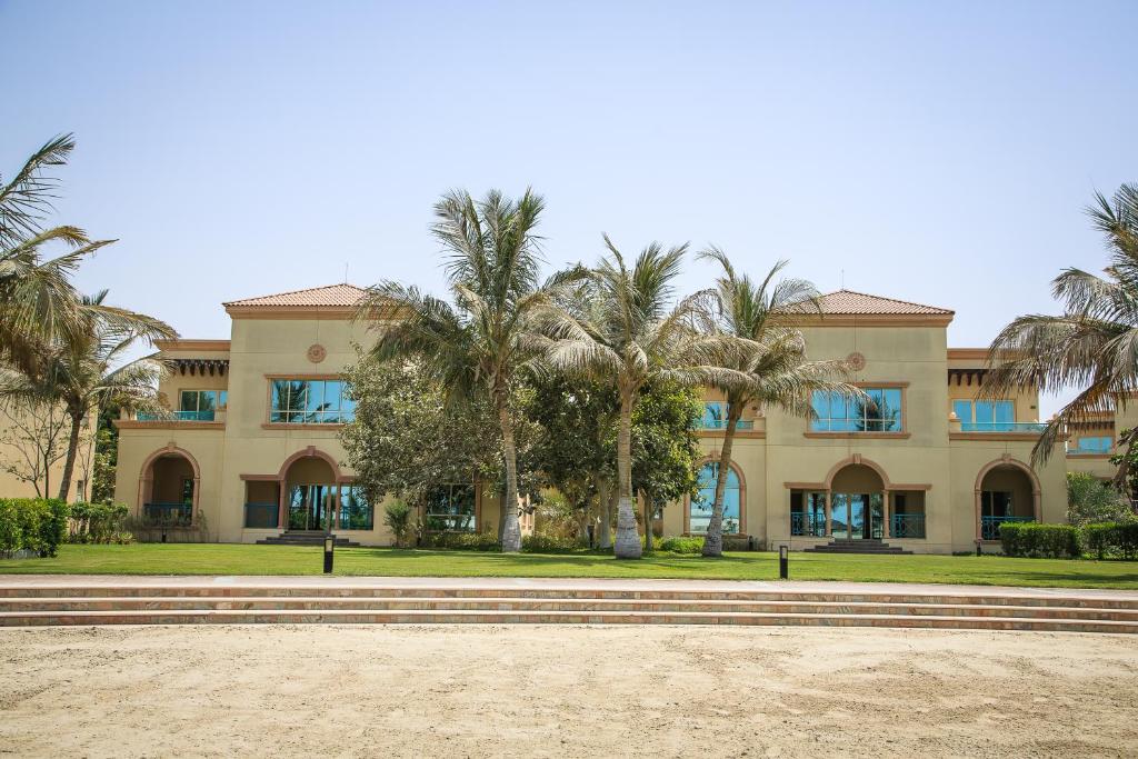 Hotel Al Raha Beach Resort & Spa
