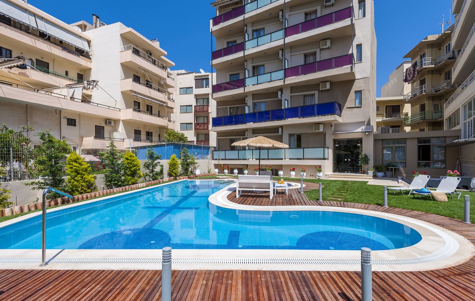 dal travel Leonidas Apartments