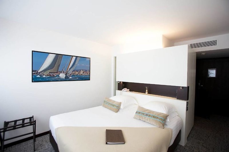Royal Antibes Hotel, Residence, Beach & Spa