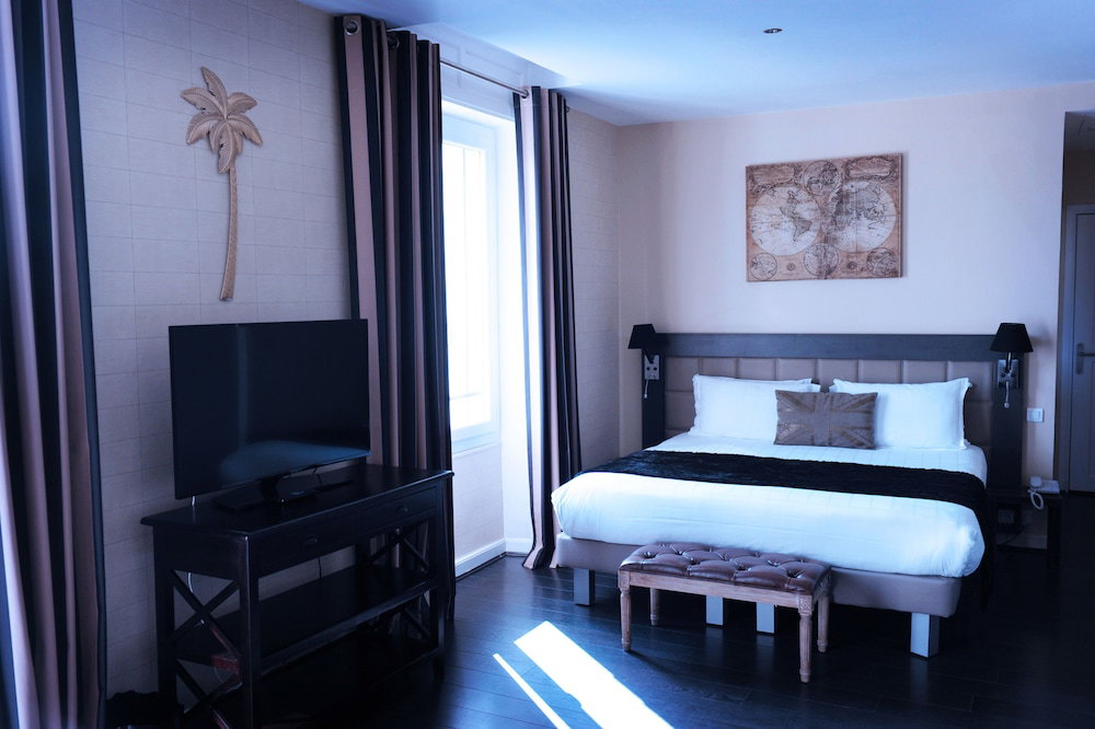 Hotel Hôtel La Villa Cap D’antibes