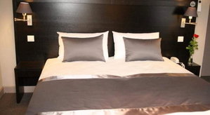 Hotel La Place cazare Antibes
