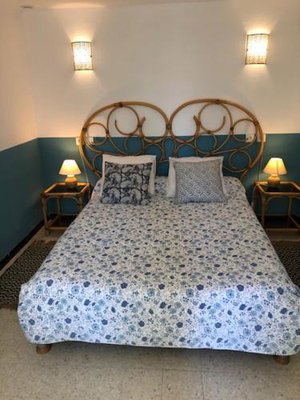 Hotel Le Ponteil cazare Antibes