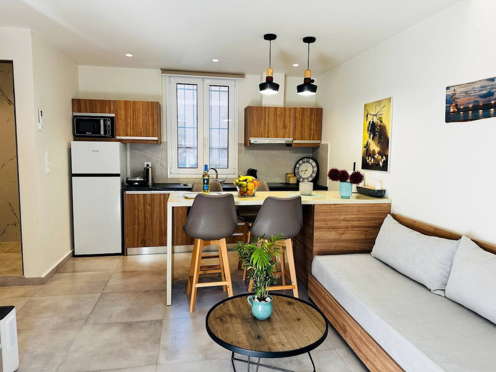 dal travel Matina Room At The Heart Of Old Town 1Bd, Sleeps 4