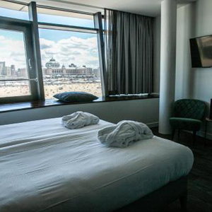 Hotel De Pier Suites cazare Haga