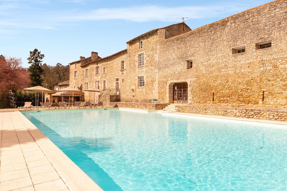 Hotel The Originals Château De Perigny