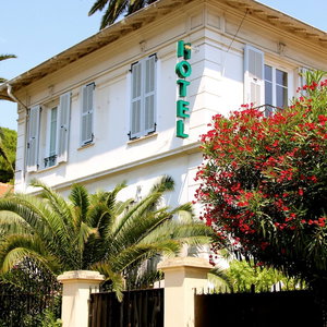 Hotel Villa Les Cygnes cazare Nice