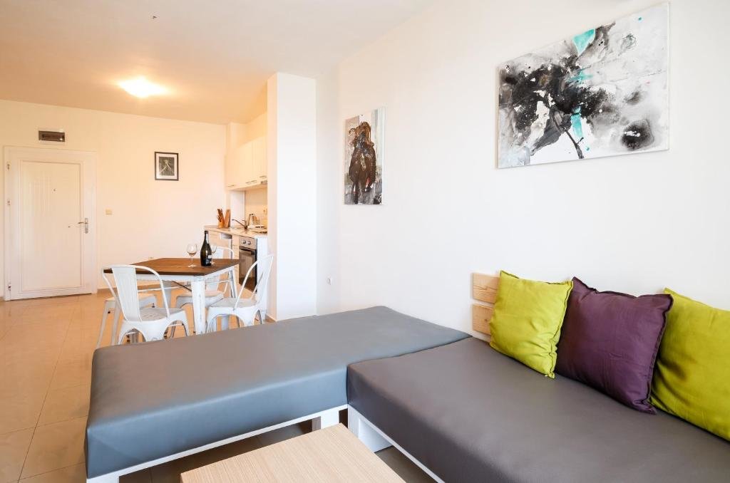 Hotel Seaside Apartment Nlv