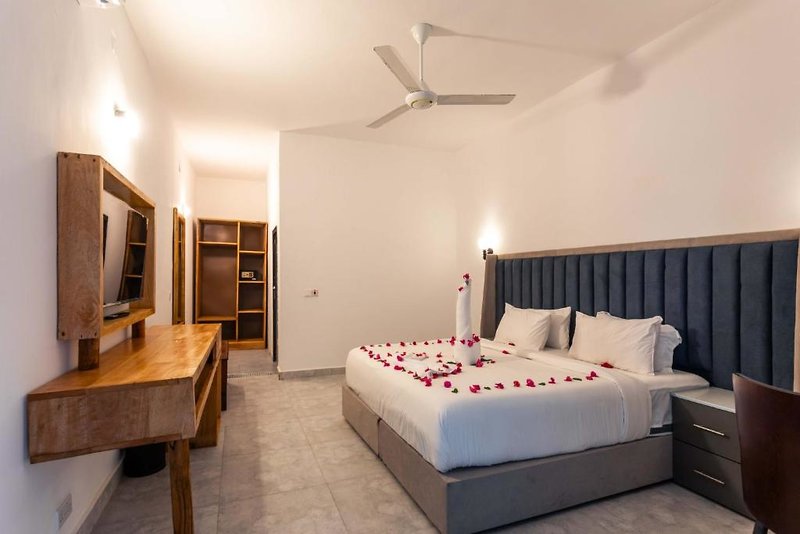 Canary Hotel & Spa