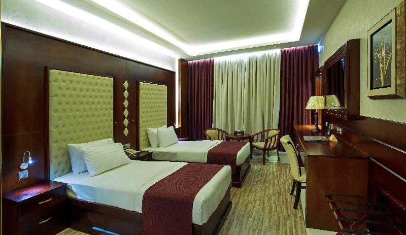 Hotel Capital O 325 Queen Palace Hotel