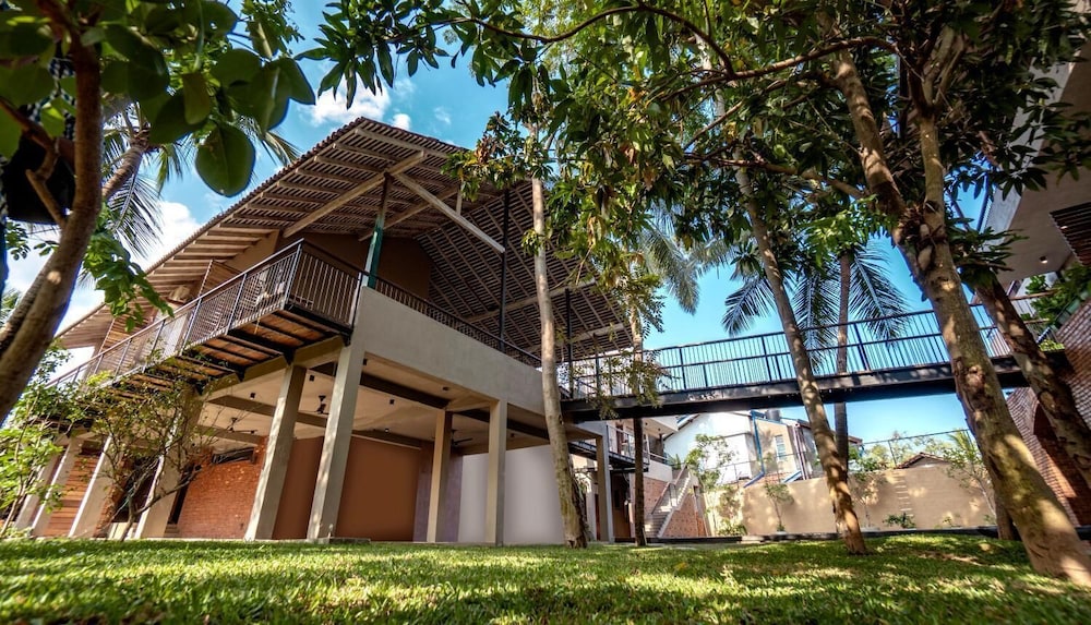 Ayur Ayur Ayurveda Retreat