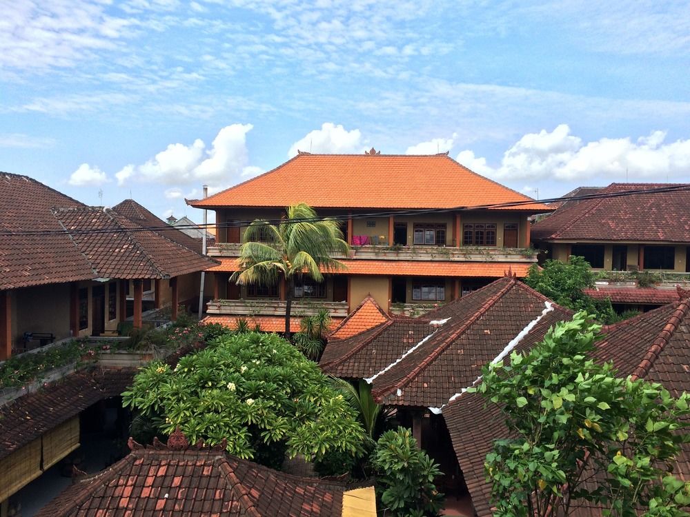 Hotel Suka Beach Inn