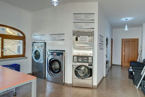 Hotel The Fantastic Residenza Badus Studio Sleeps 2 Num0828 cazare Badesi