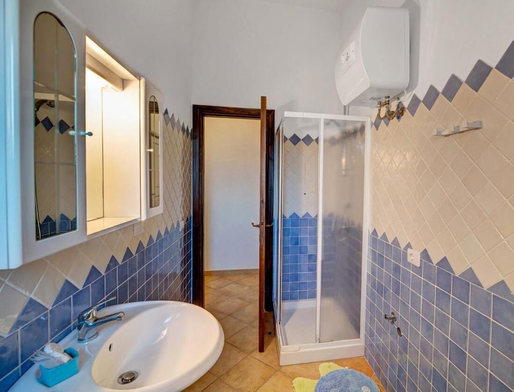 The Fantastic Residenza Badus Studio Sleeps 2 Num0829