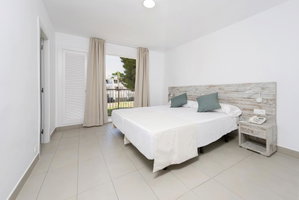 Hotel Apartamentos Vibra Riviera cazare Ibiza Town