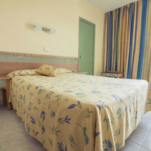 Sejur Azuline Pacific vacanta Ibiza Town