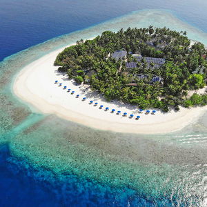 Sejur Malahini Kuda Bandos Resort vacanta Bundusi