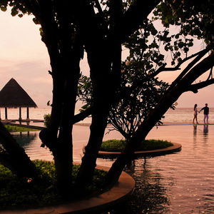 Hotel Four Seasons Resort Maldives At Kuda Huraa cazare Kuda Huraa