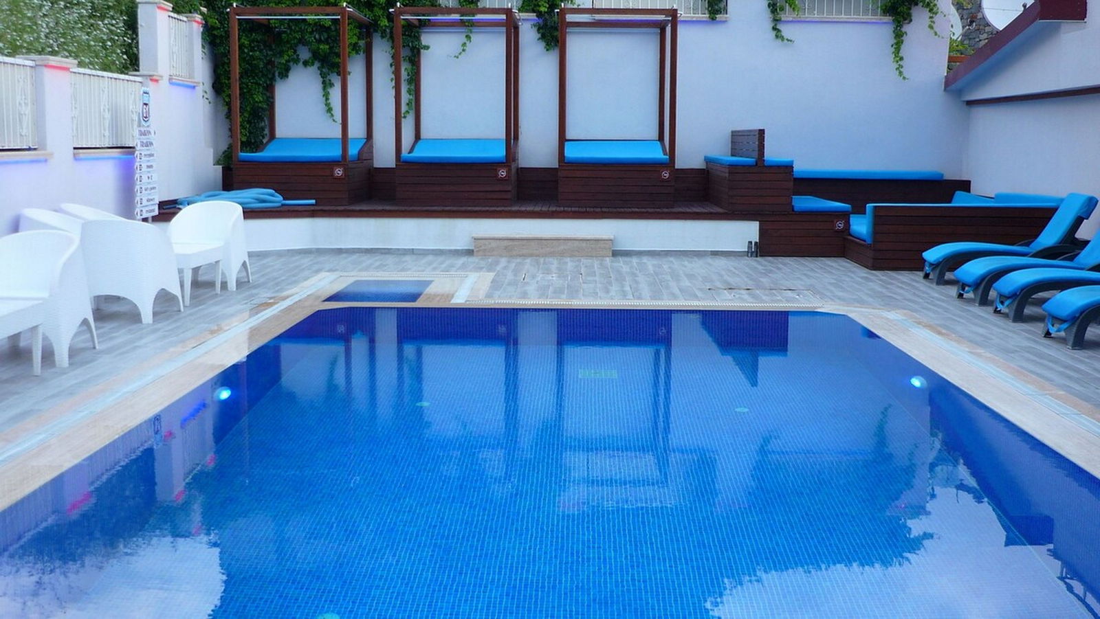 Hotel Street 61 Studio Hotel