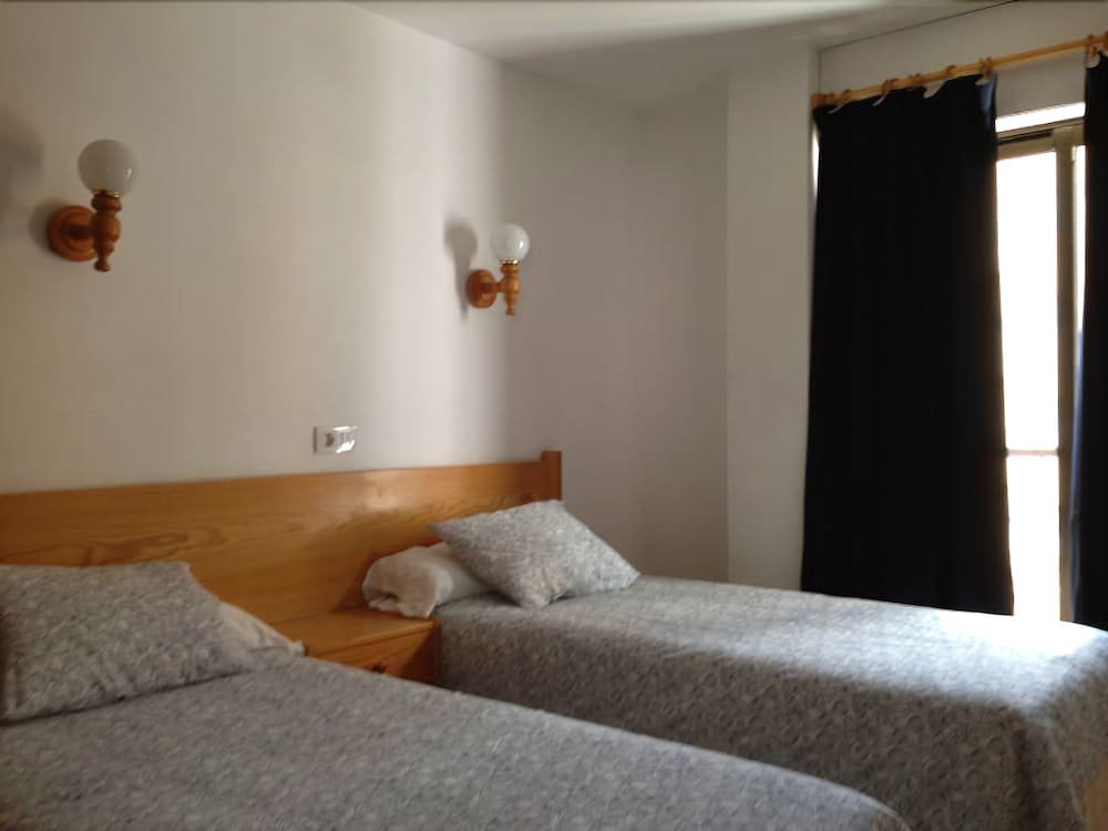 Hotel Apartamentos Es Cantó - Only Adults