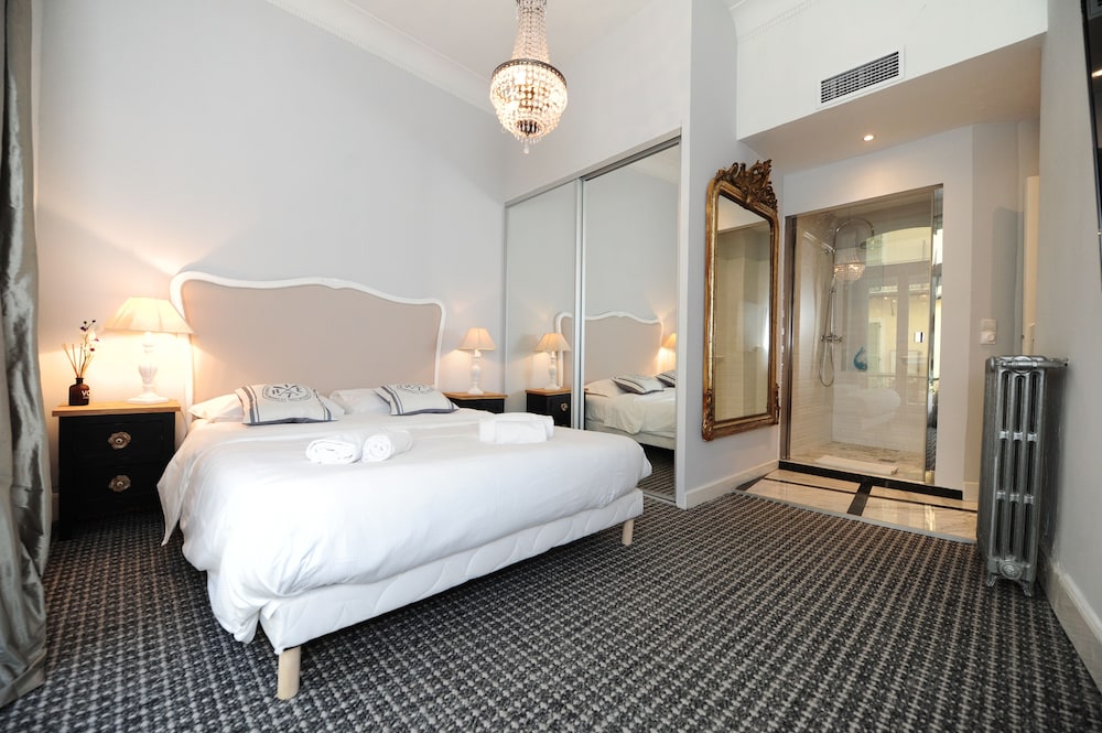 Silver Suite Five Stars Holidays House