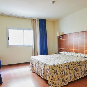 Hotel Ramblas Vendrell cazare Costa Dorada