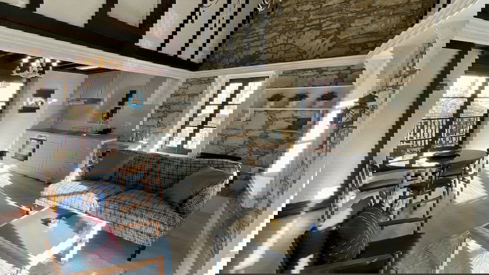 Hotel Leonys House (24 Km From Limassol)