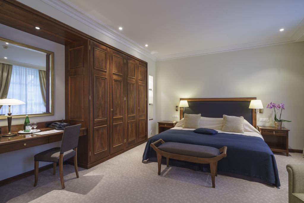 Hotel Suvretta House