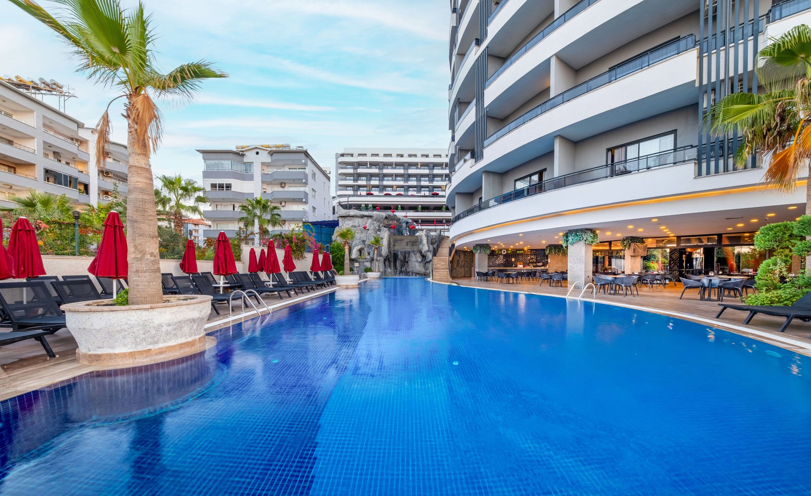 Noxinn Deluxe Hotel