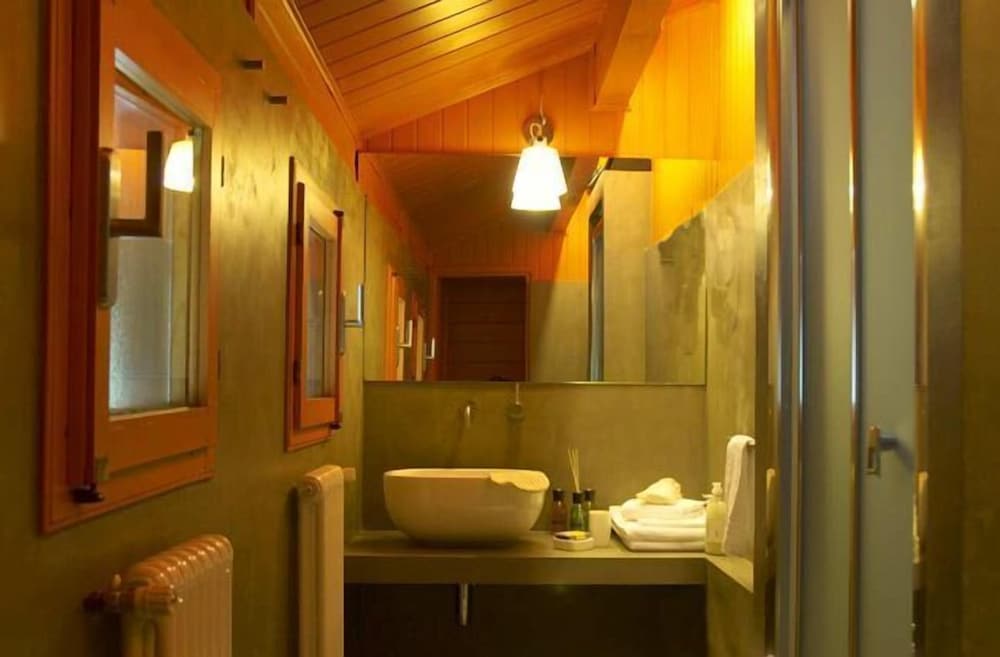 Hotel Village