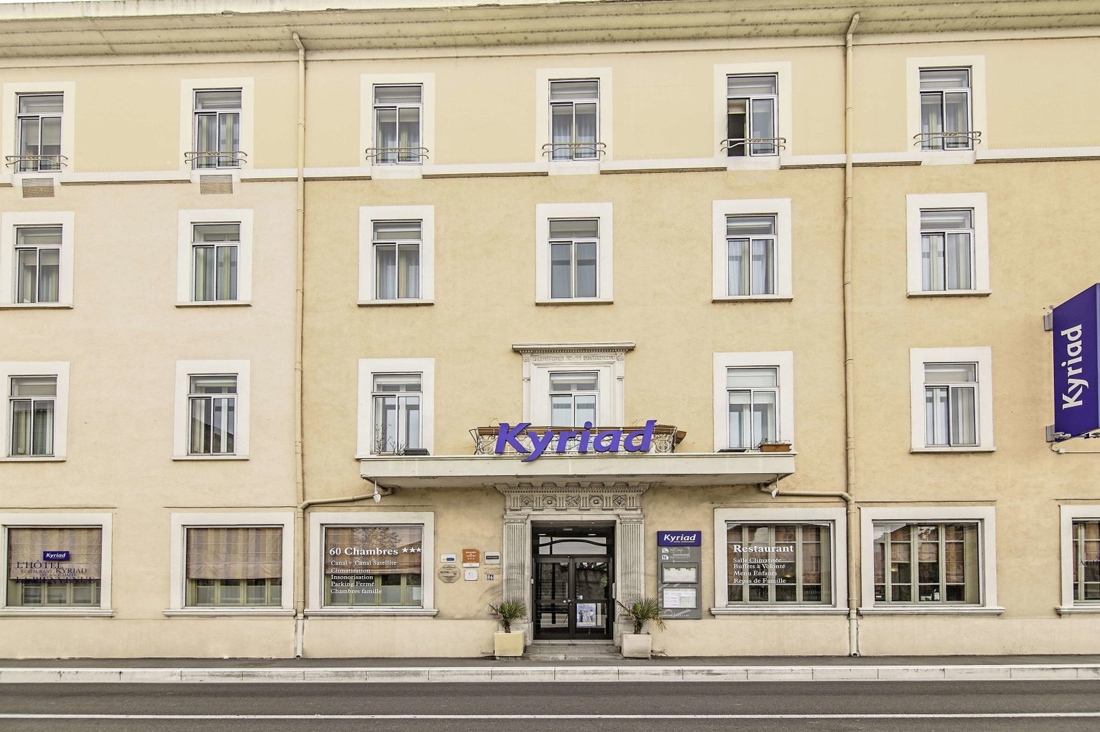 Kyriad Orange Centre