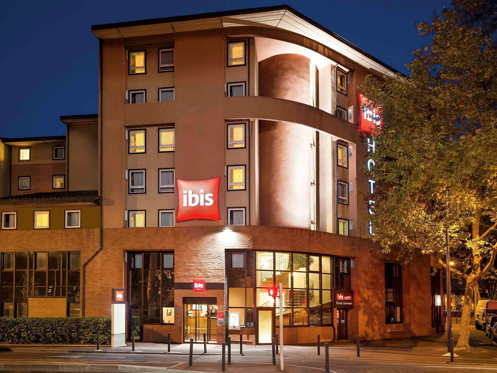 Hotel Hôtel Ibis Toulouse Ponts Jumeaux