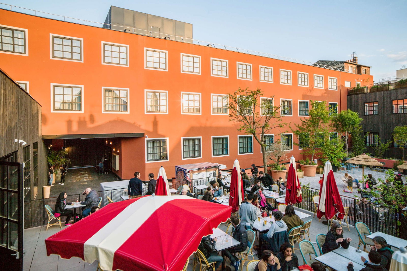 Hotel Mob Hotel Of The People