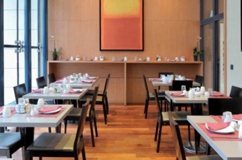 Hotel Residhome Monceau Bois Colombes