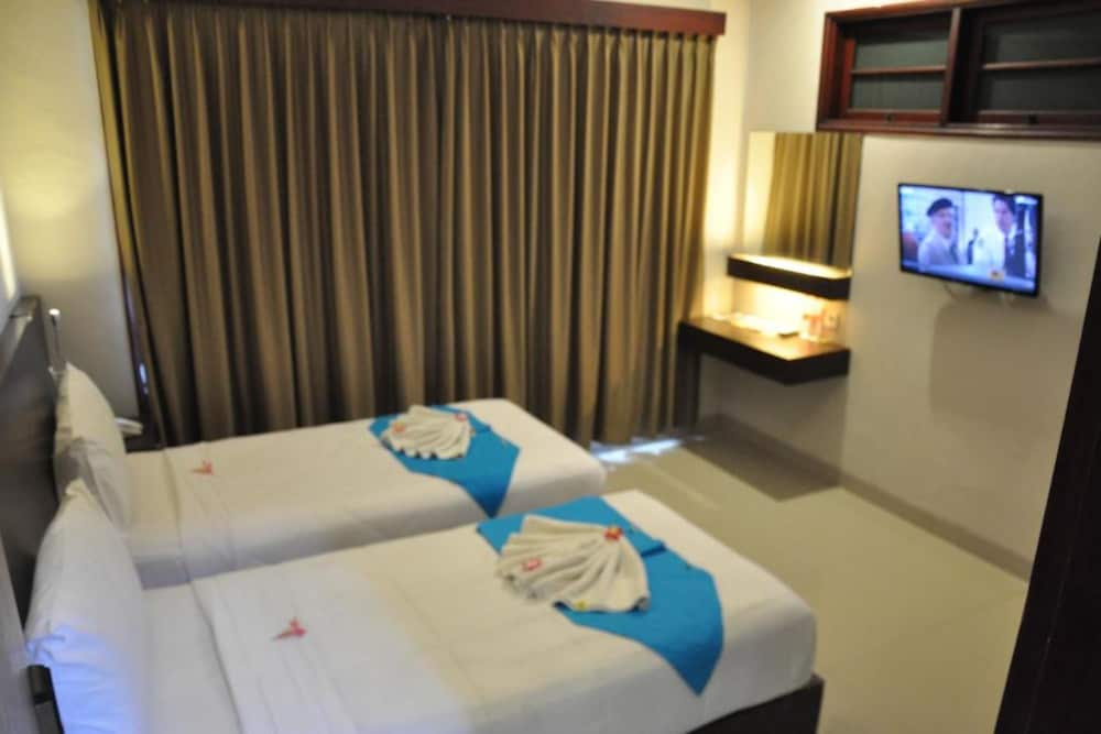 Hotel Akarsa Transit