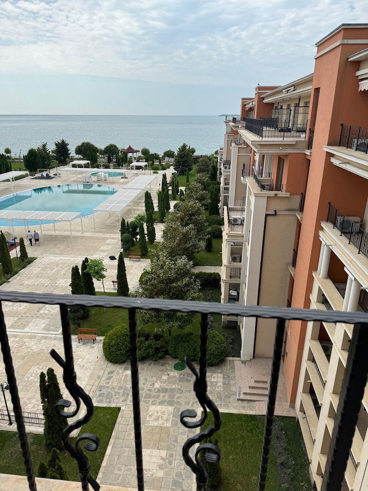 Prestige Fort Beach Apartment B2 94