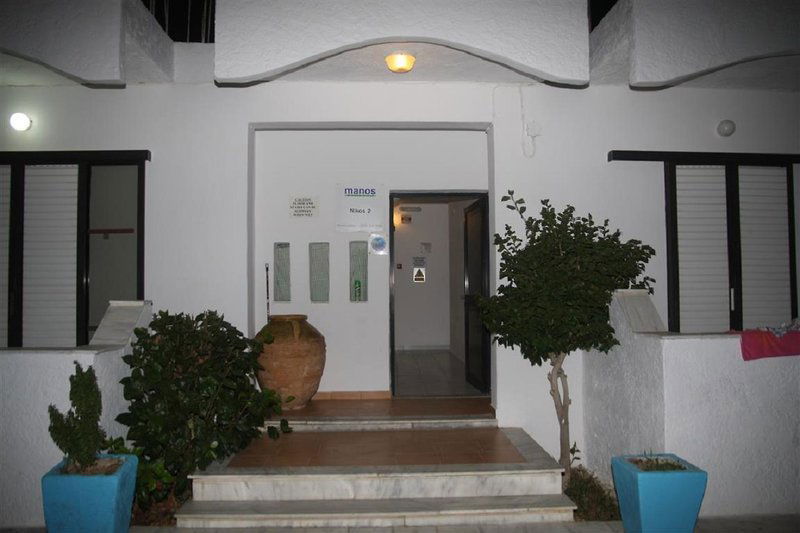 Hotel Nikos 2 Studios & Apartments